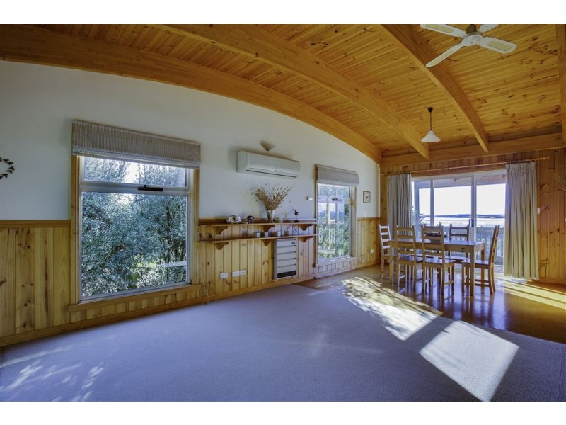 2/18 Thomas Street, Bridport TAS 7262