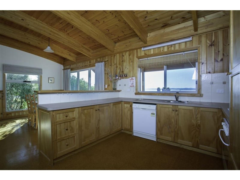 2/18 Thomas Street, Bridport TAS 7262