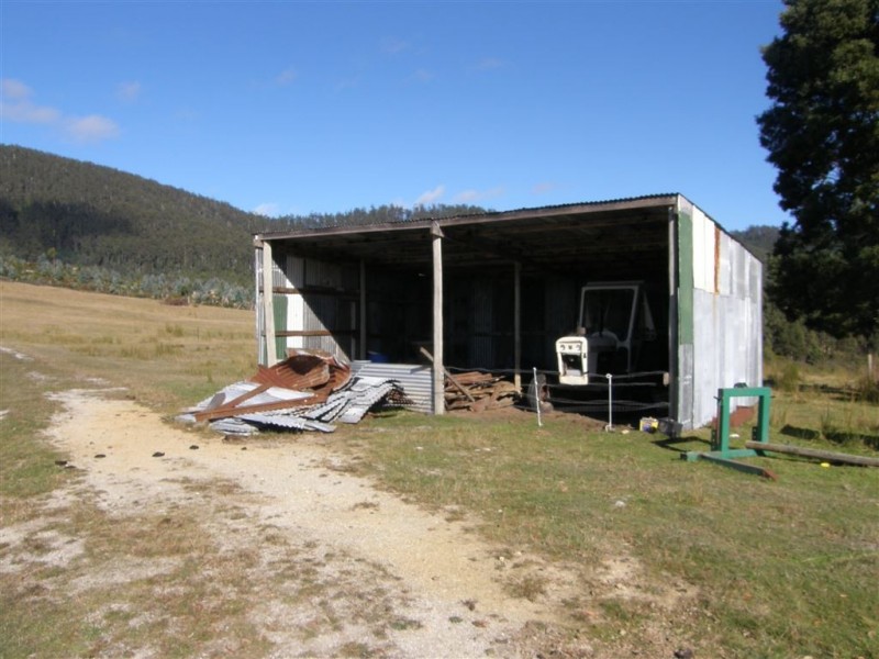 - Peddles Road, Legerwood TAS 7263