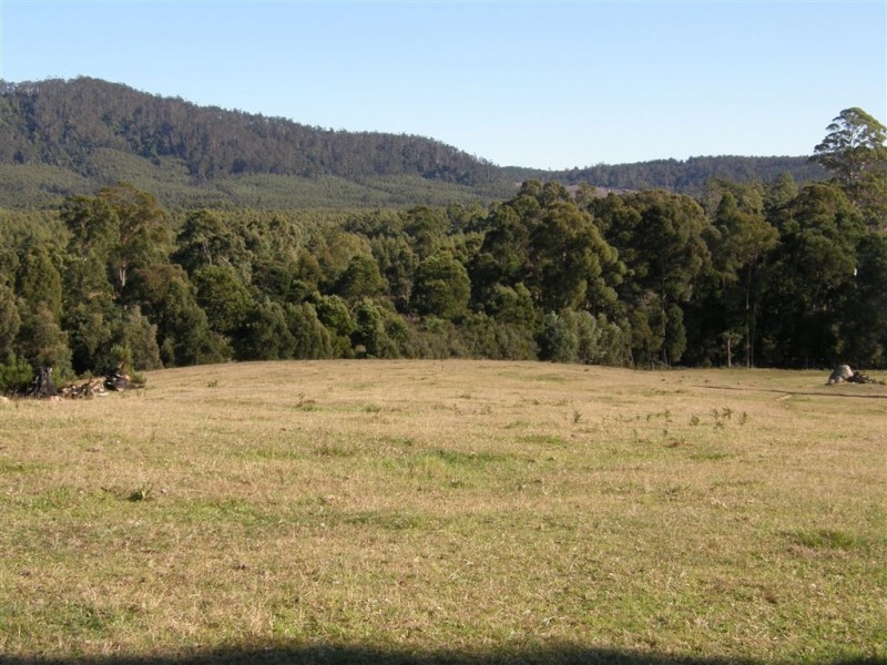 - Peddles Road, Legerwood TAS 7263