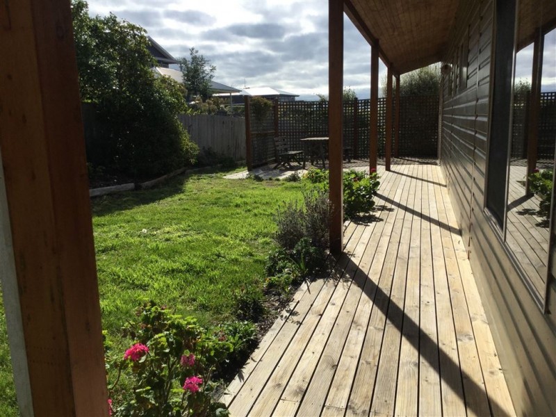 2/18 Thomas St, Bridport TAS 7262