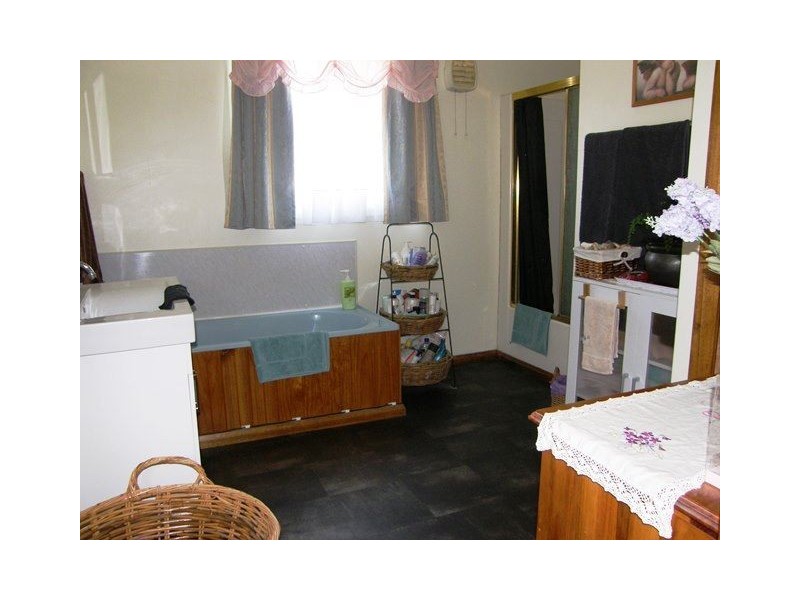 8 East Maurice Rd, Ringarooma TAS 7263