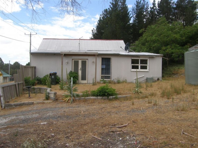 32 Main Road, Pioneer TAS 7264