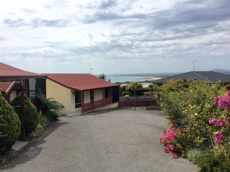2/10 Kent Place, Bridport TAS 7262