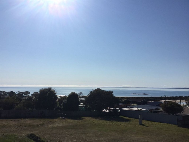 2/10 Kent Place, Bridport TAS 7262