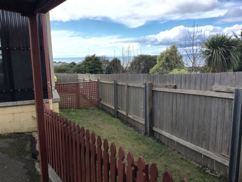 2/10 Kent Place, Bridport TAS 7262