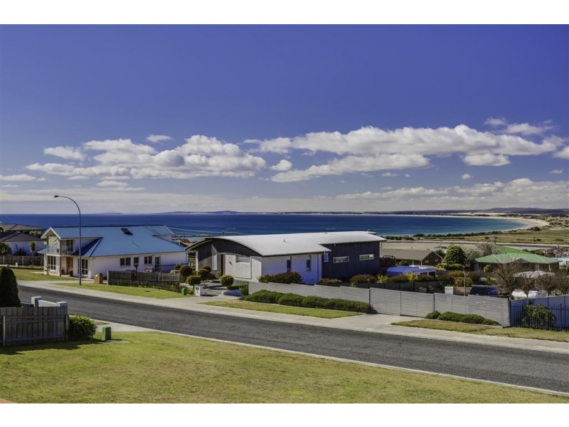 8 Andrews Place, Bridport TAS 7262