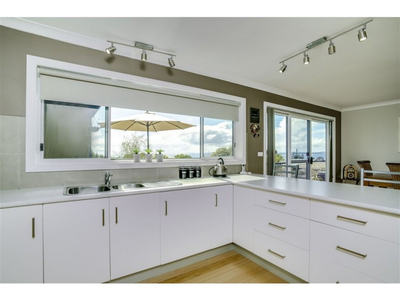 8 Thomas Street, Bridport TAS 7262