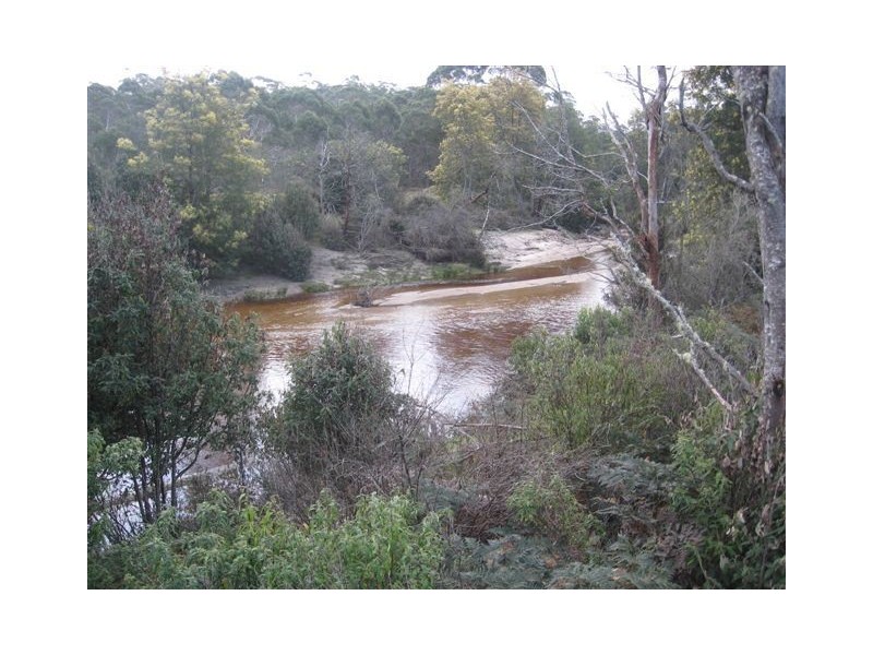- Lanka Road, Pioneer TAS 7264