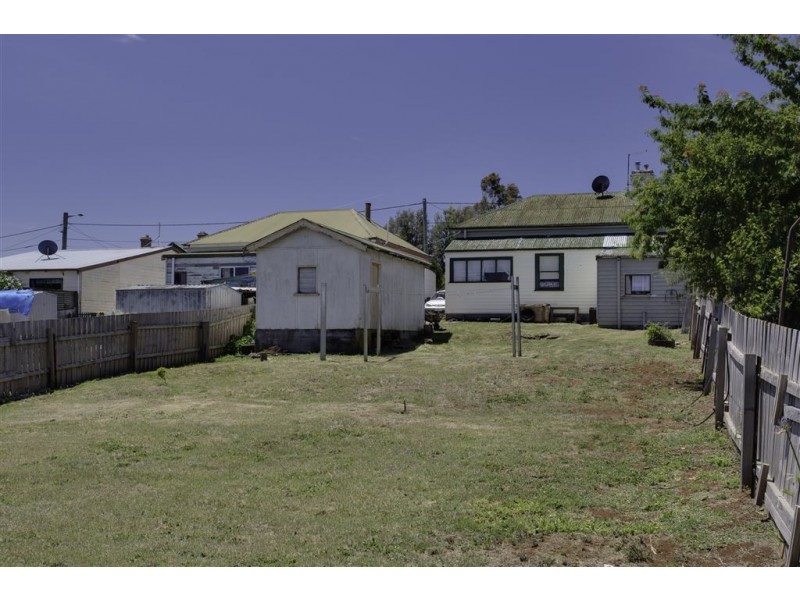 9 Charles Street, Scottsdale TAS 7260