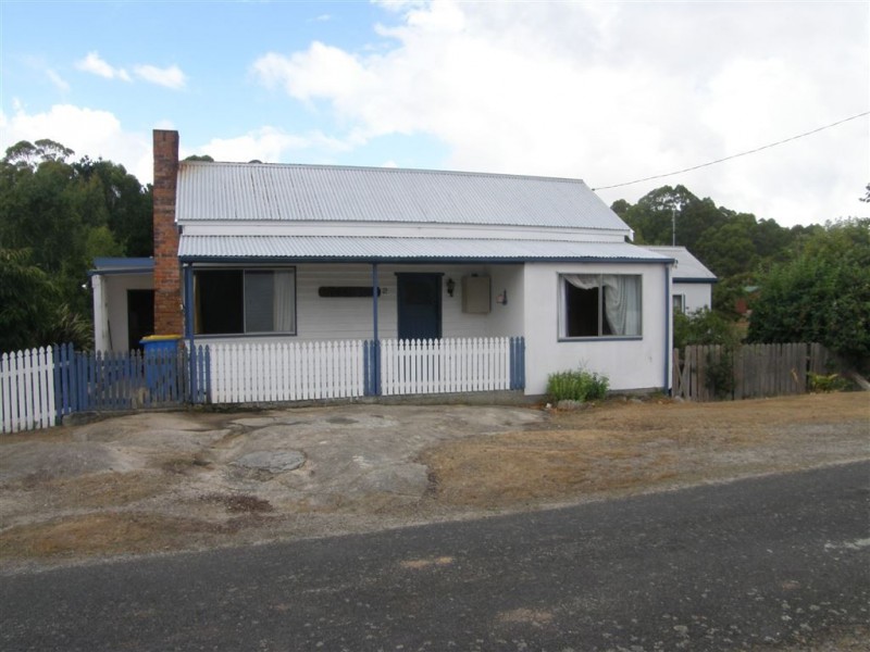 2 Charles Street, Branxholm TAS 7261