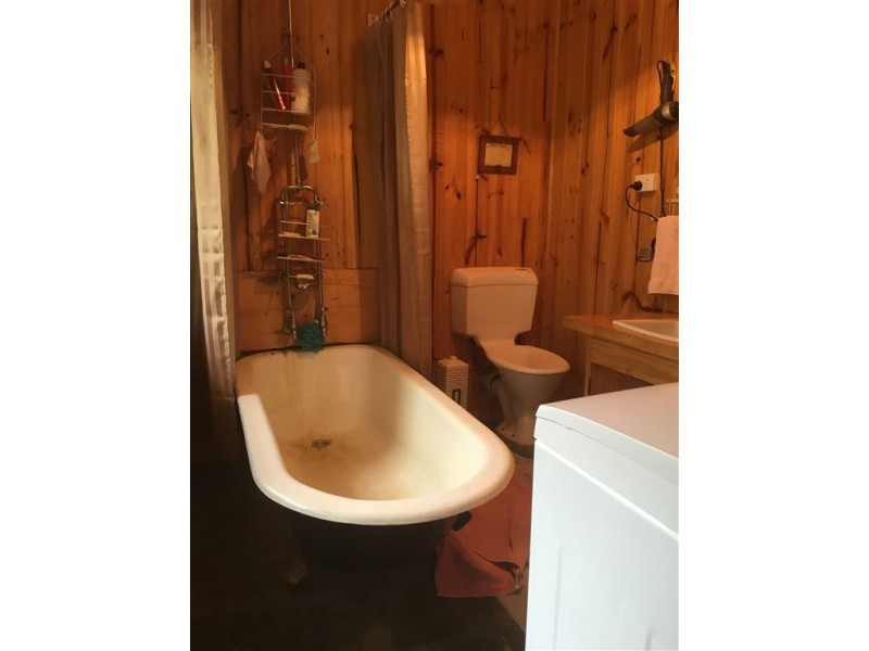 72 Main Street, Derby TAS 7264