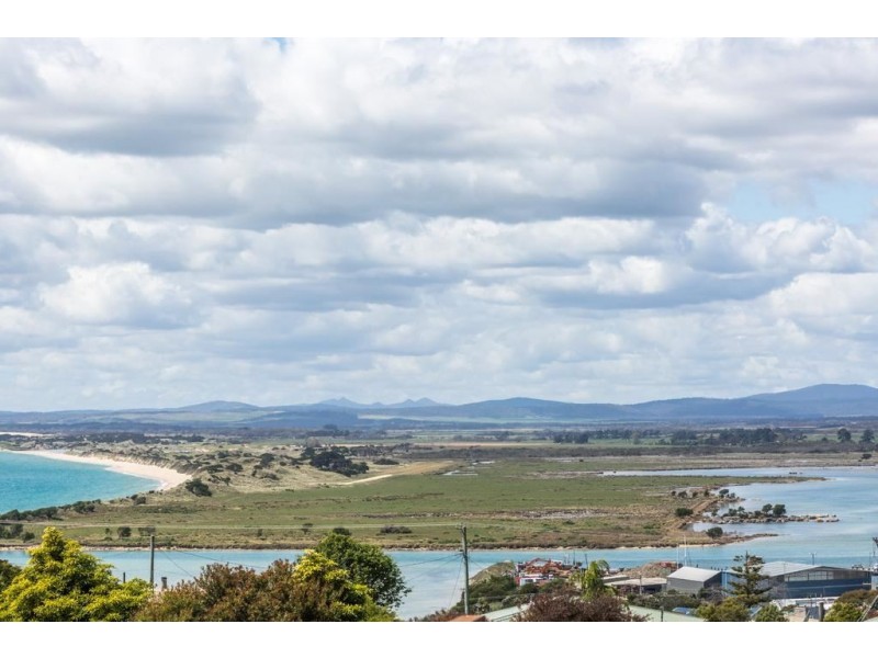 38 Louisa St, Bridport TAS 7262