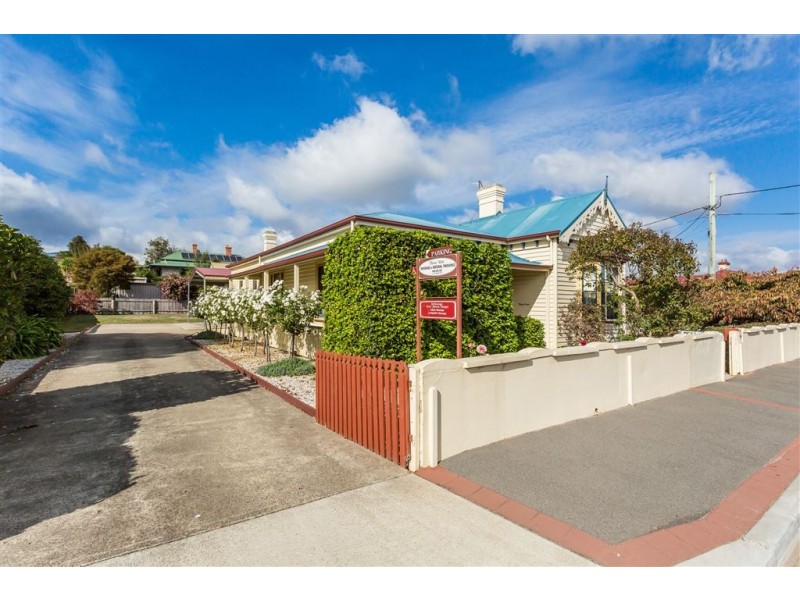 11 Ellenor Street, Scottsdale TAS 7260