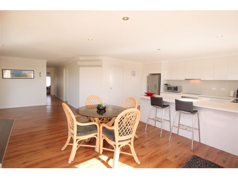 1/20 Louisa Street, Bridport TAS 7262