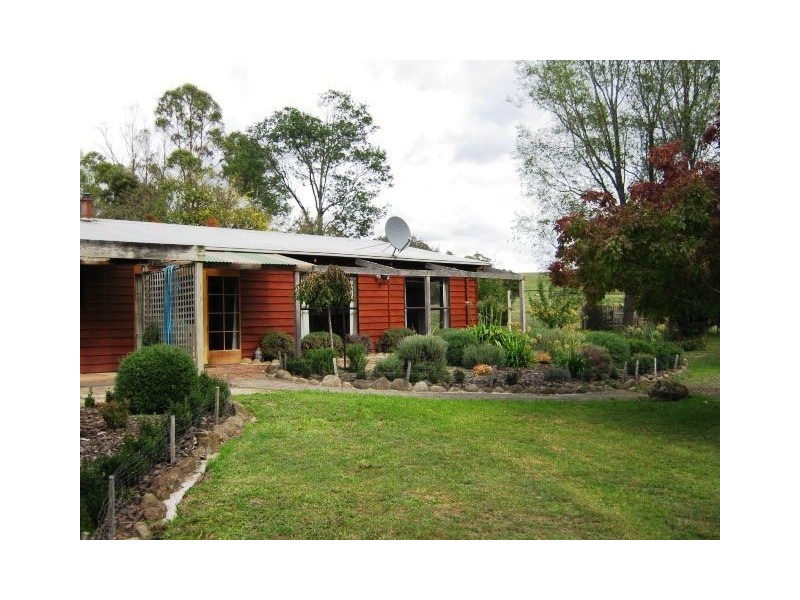 65 Station Rd, Lilydale TAS 7268