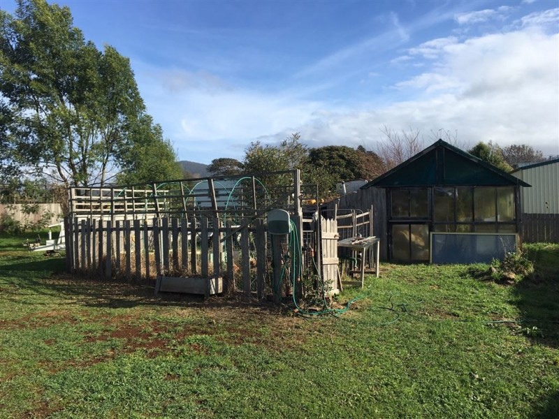 8 Diprose Street, Legerwood TAS 7263