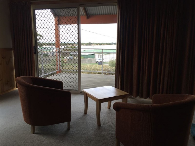 Villa 10/35 Main St, Bridport TAS 7262
