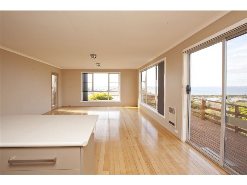 2/1 Flinders Lane, Bridport TAS 7262