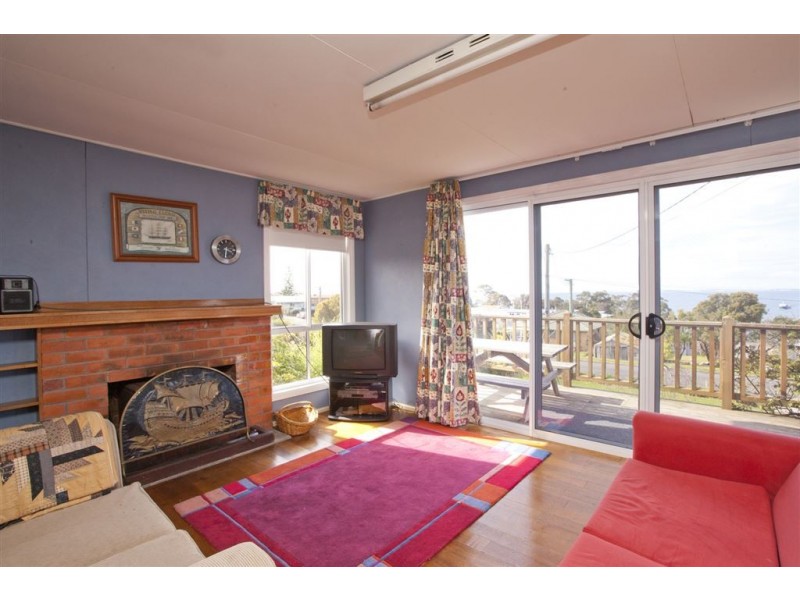 11 May Street, Bridport TAS 7262