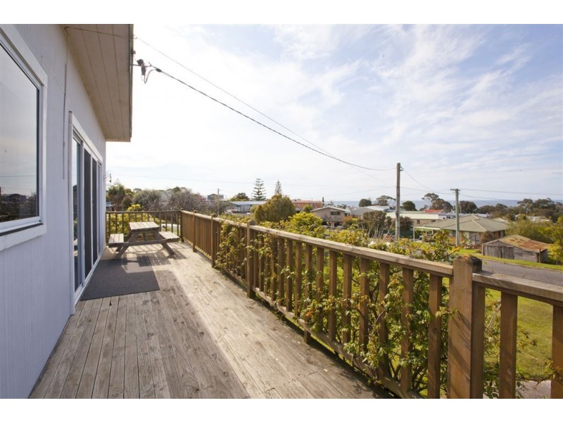11 May Street, Bridport TAS 7262