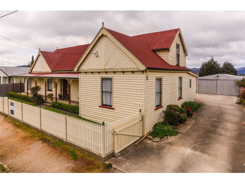 37 Arthur Street, Scottsdale TAS 7260