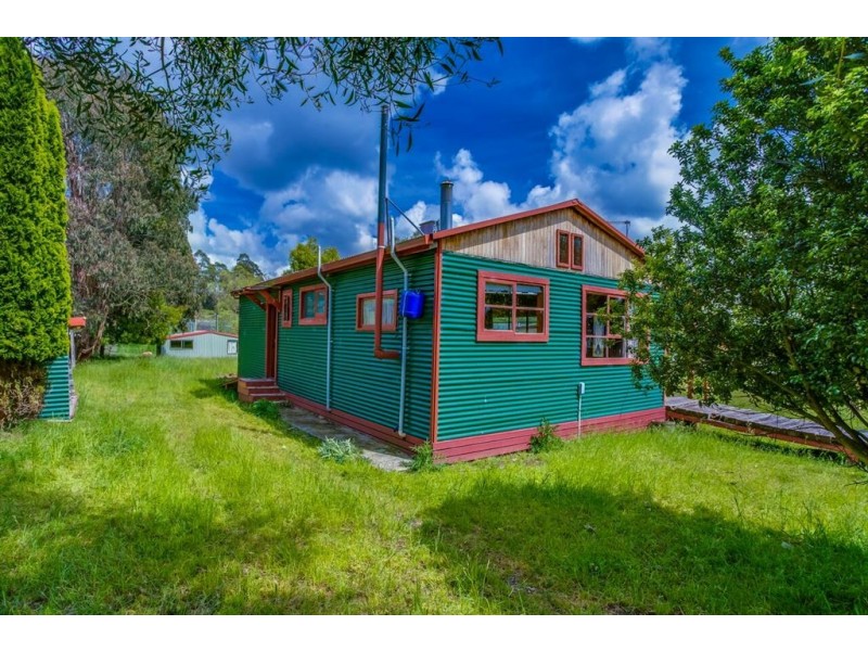 11 Stoke Street, Branxholm TAS 7261