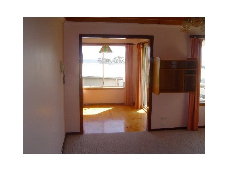 2/24 Elizabeth Street, Bridport TAS 7262