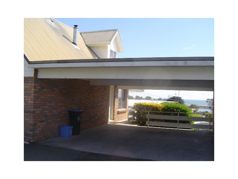 2/24 Elizabeth Street, Bridport TAS 7262
