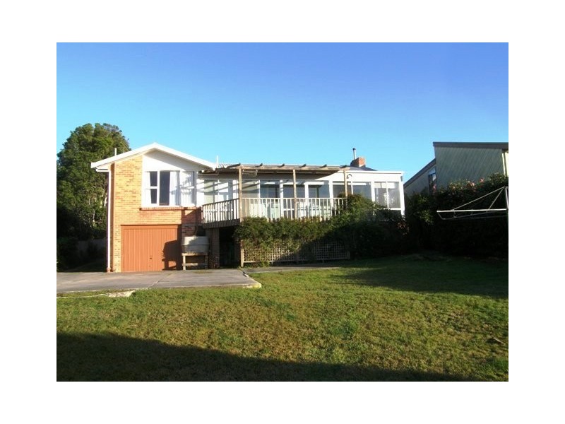 102 Westwood Street, Bridport TAS 7262