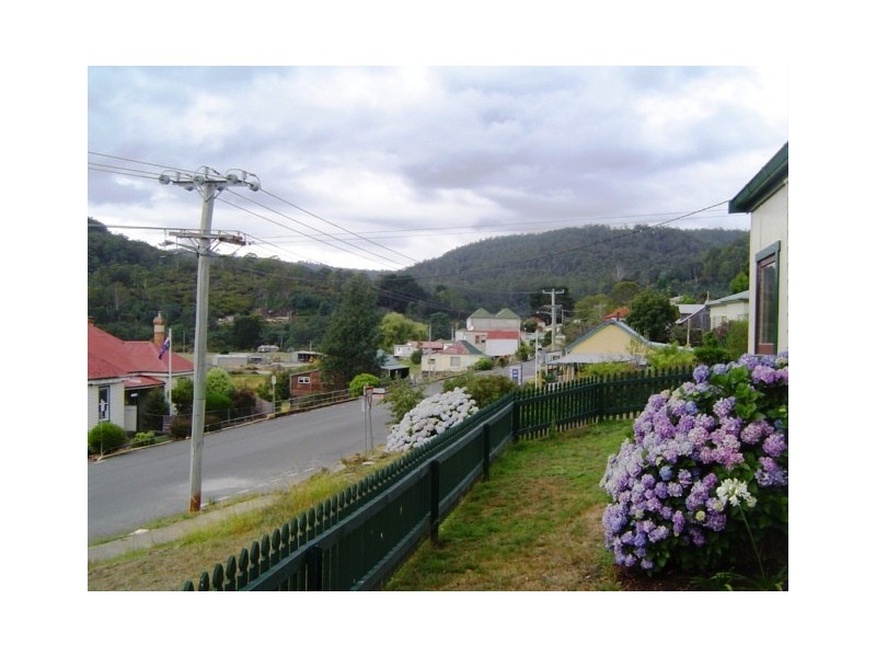 6 Christopher Street, Derby TAS 7264