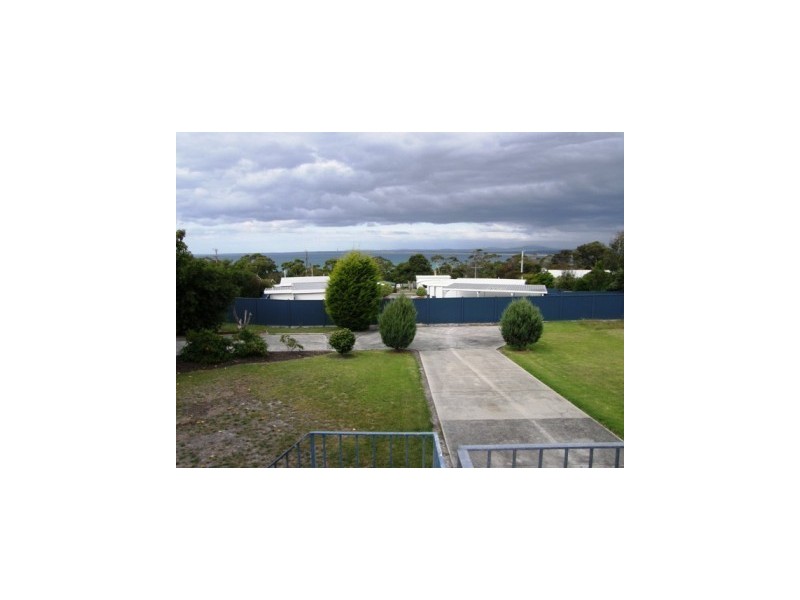 2/54 Richard, Bridport TAS 7262