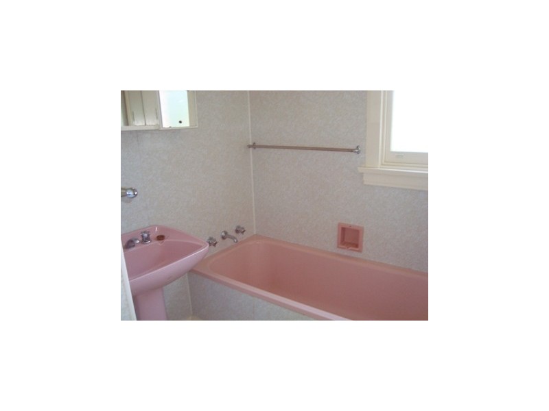 102 Westwood St, Bridport TAS 7262