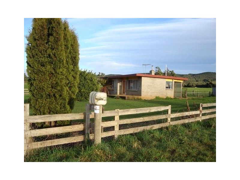 33090 Tasman Highway, Legerwood TAS 7263