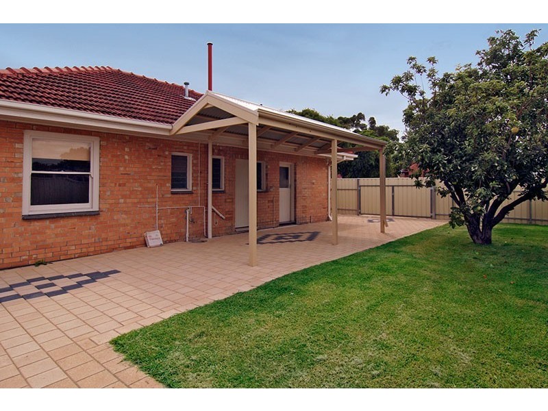 3 Selkirk Avenue, Clearview SA 5085