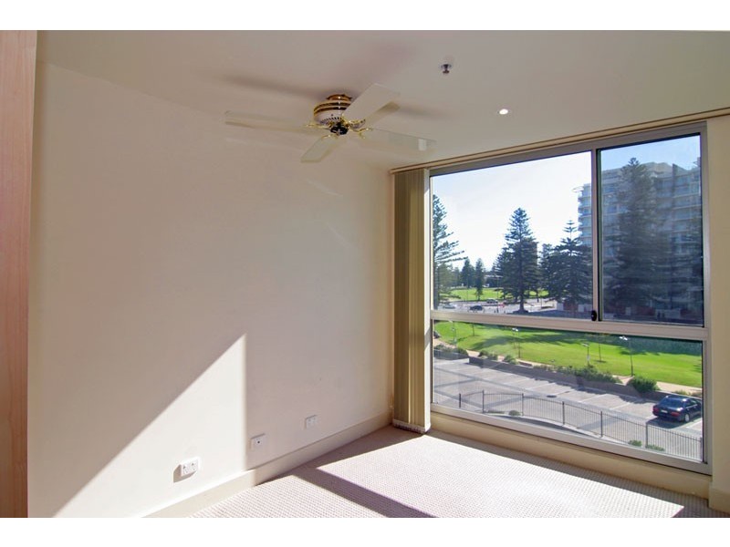 233/16 Holdfast Promenade, Glenelg SA 5045