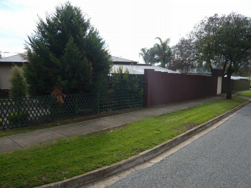 1 Diamond Avenue, Gilles Plains SA 5086