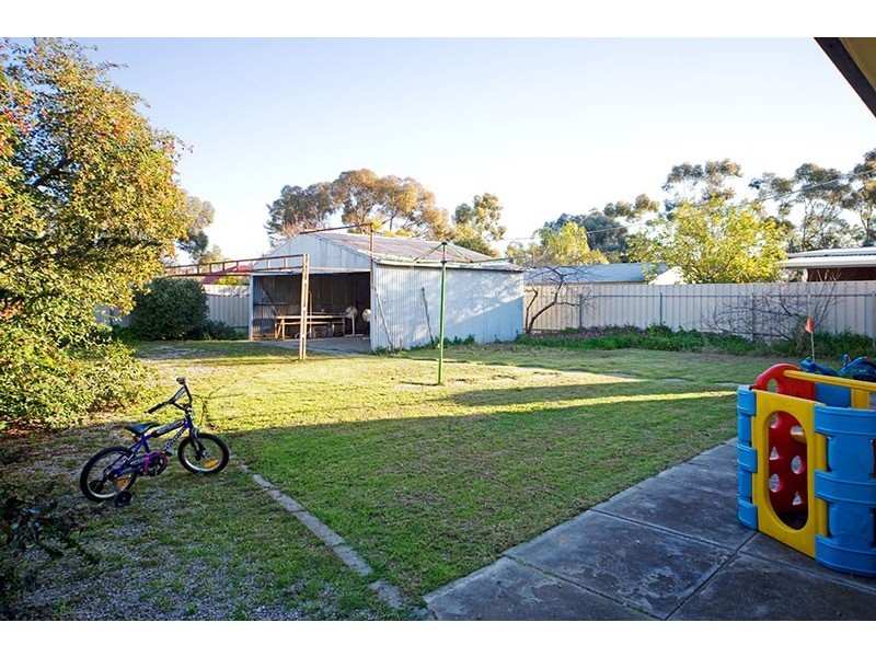 5 Hawker Avenue, Gilles Plains SA 5086
