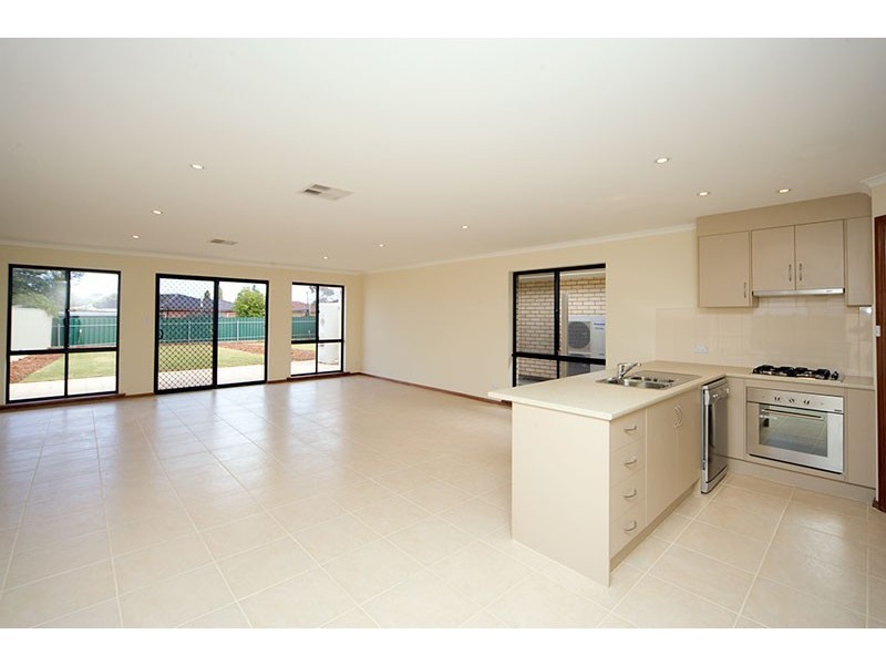 7 Wattle Grove, Klemzig SA 5087