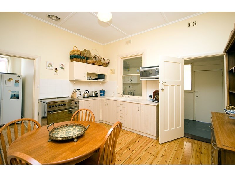 9-9A Russell Street, Glenelg North SA 5045