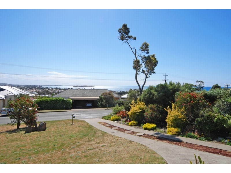 51 Whalers Road, Encounter Bay SA 5211