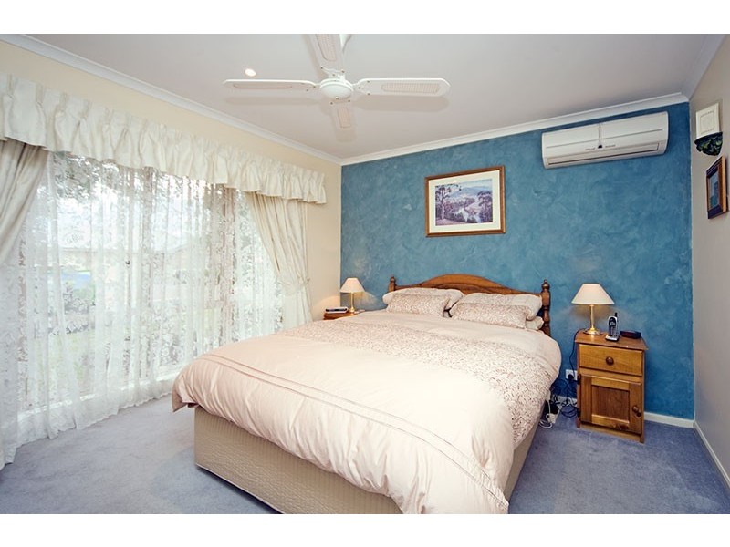 4 Hilltop Drive, Oakden SA 5086