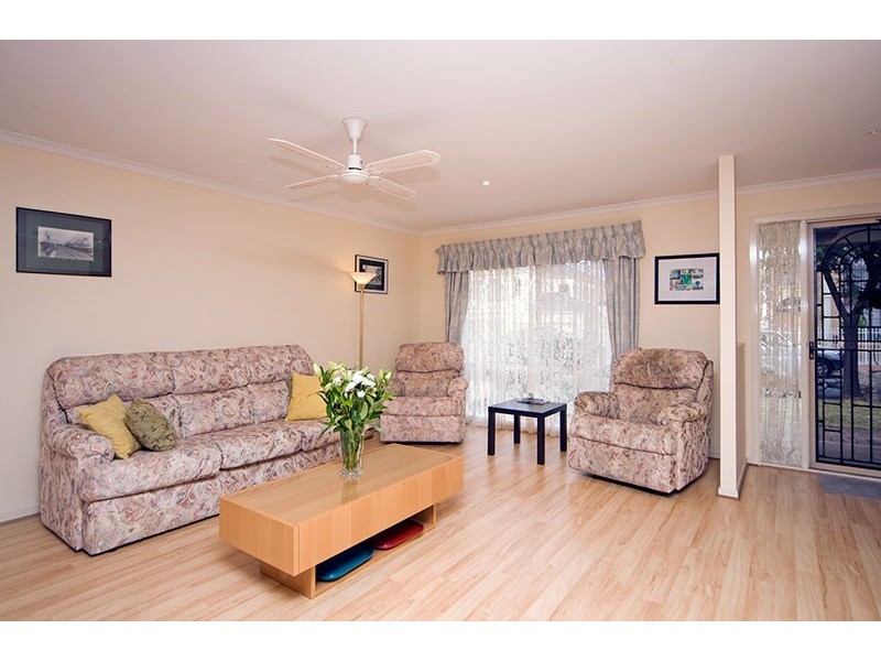 4 Hilltop Drive, Oakden SA 5086