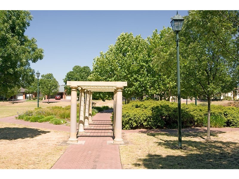 12 Parkview Drive, Oakden SA 5086