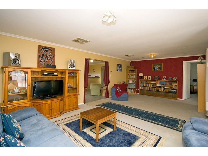 28 Lynton Court, Blakeview SA 5114