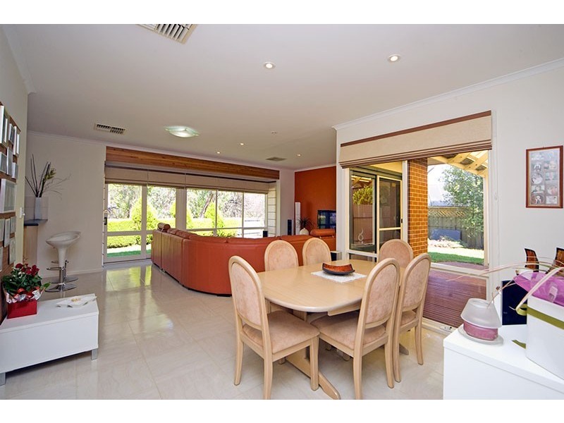 14 The Glade, Aberfoyle Park SA 5159