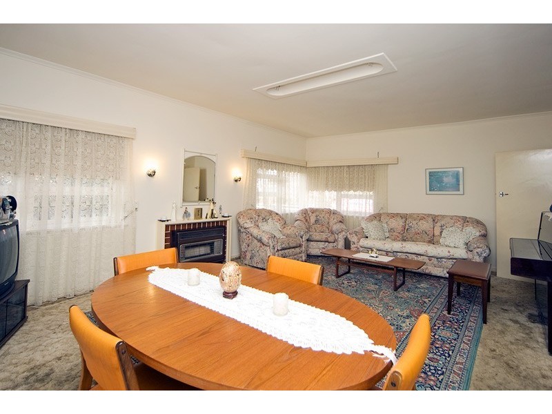 218 Hampstead Road, Clearview SA 5085