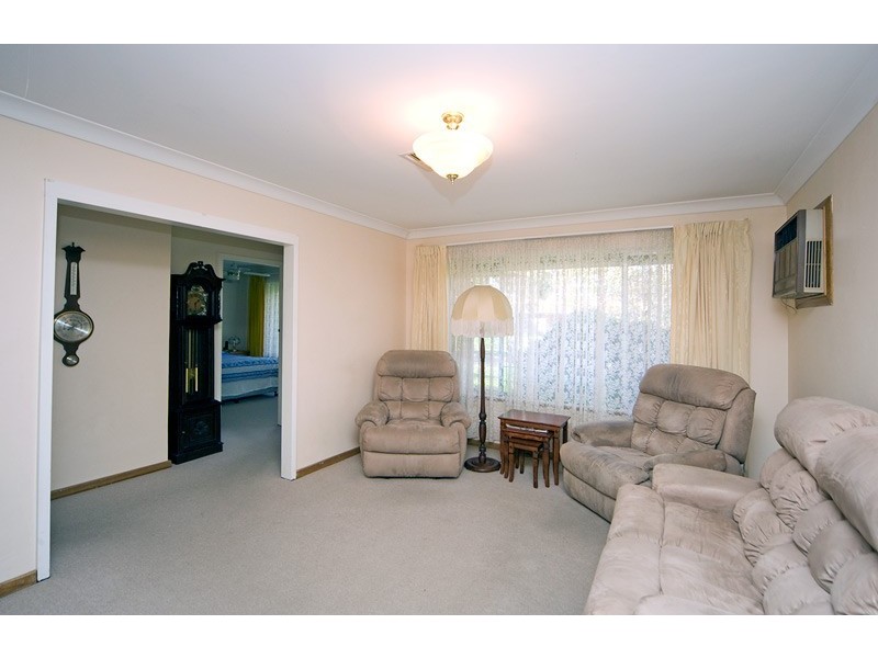 152 Brougham Drive, Valley View SA 5093