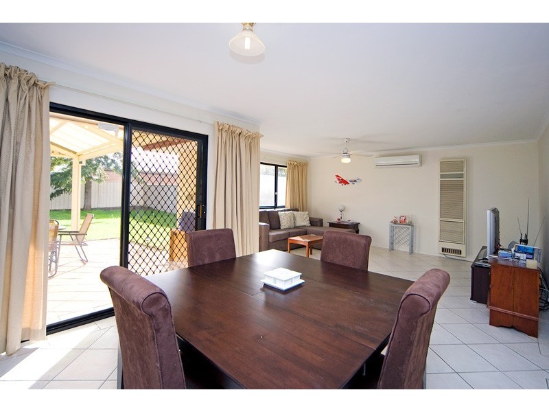 26 Grenville Avenue, Hillcrest SA 5086