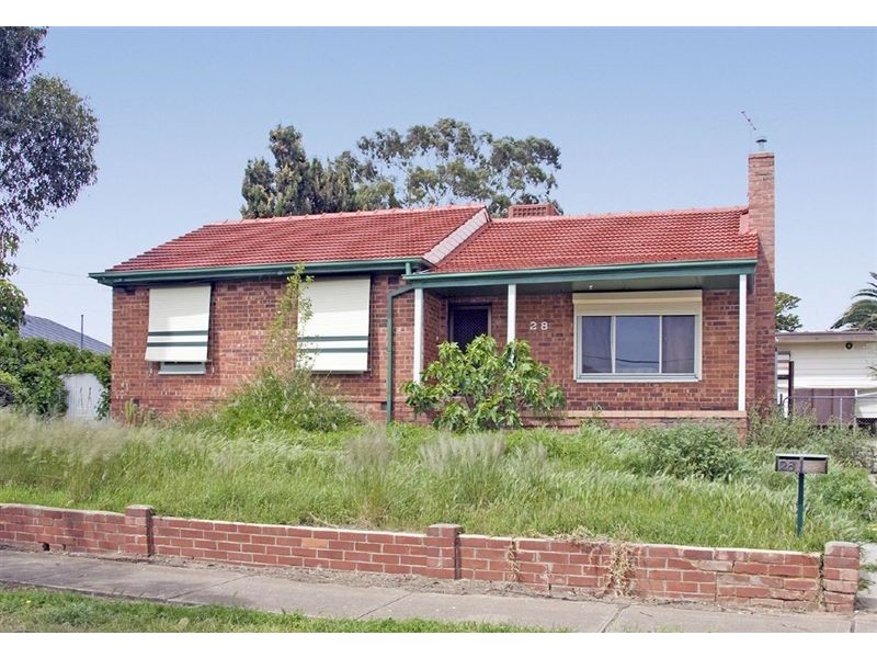 28 Amber Avenue, Clearview SA 5085